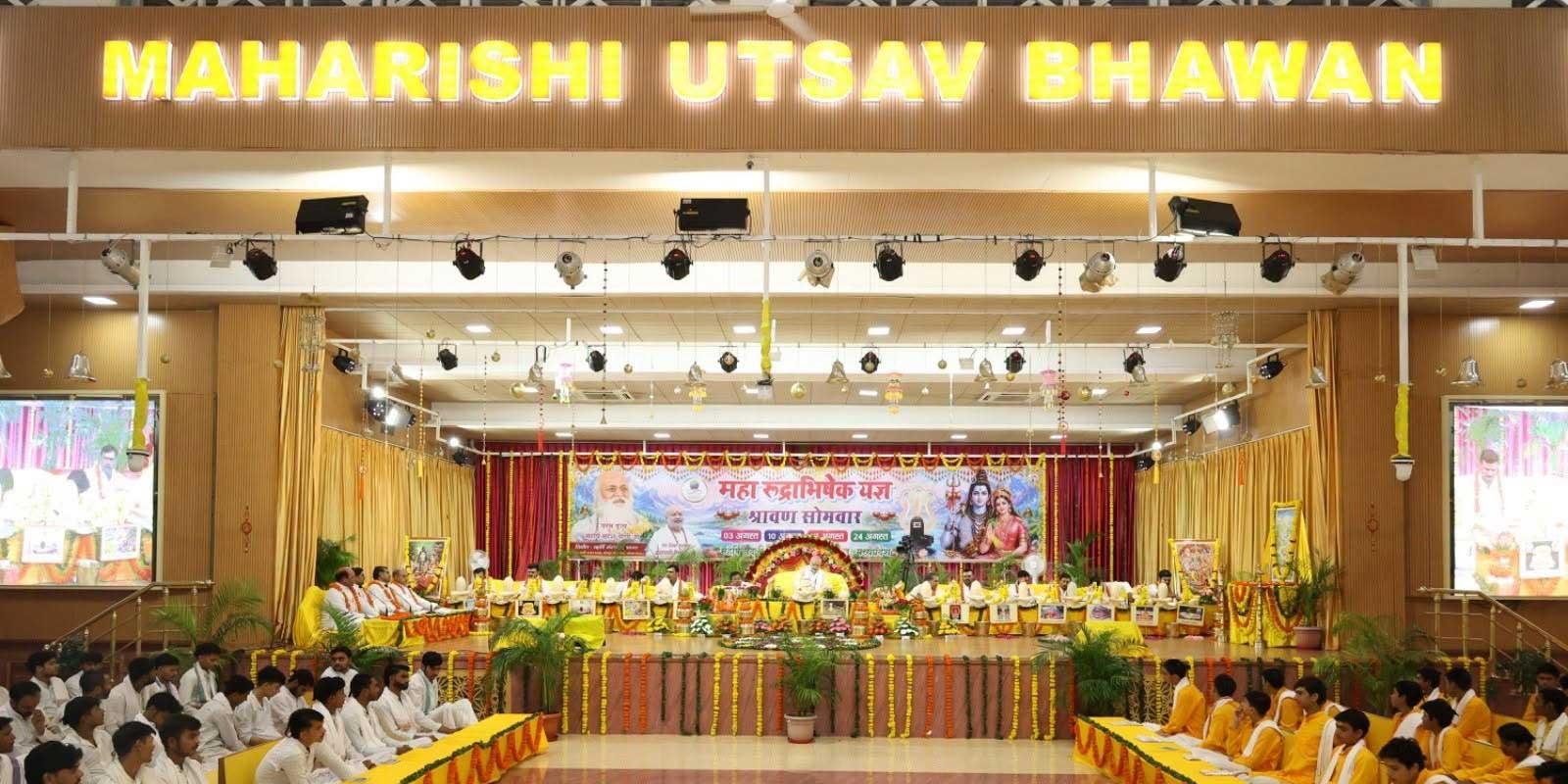 Ved Vidya Martand Brahmachari Girish Ji has performed Maharudrabhishek on fourth Shravan Somvar with 121 Maharishi Vedic Pundits and Acharyas with the sankalpa of wellbeing of all dear members of our world family. Heavy rain started with Abhishek and ended on completion. Good oman. Jai Guru Dev, Jai Maharishi, Jai Shiv Shankar Ji.