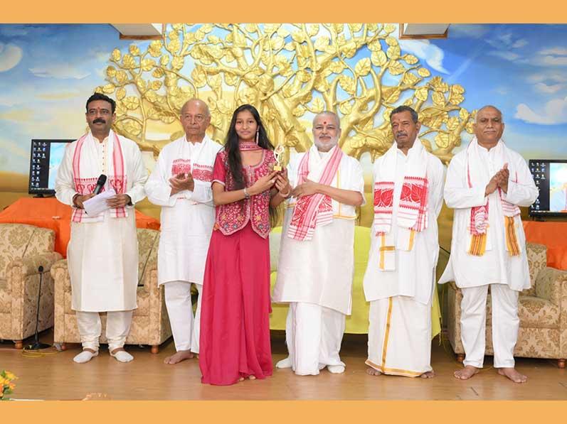 Students must strive for an ideal life: Brahmachari Girish Ji. The 10-day Maharishi Vedic Life Training Program completed on 29 May 2026  at the Maharishi Centre for Educational Excellence auditorium in Bhopal. 