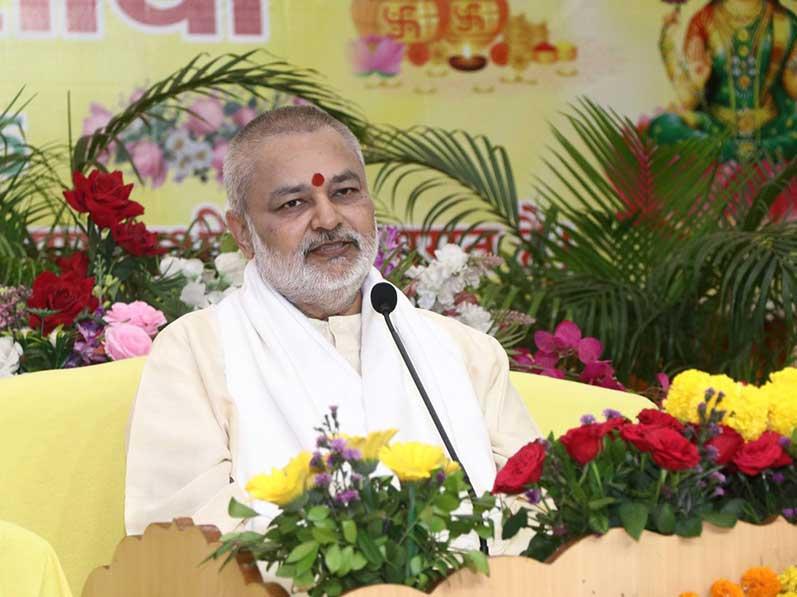 Addressing the audience present at the Foundation Day Celebration of Sahasrashirsha Purusha Mandal, a unit of Maharishi World Peace Movement and Akshaya Tritiya festival held at Maharishi Mangalam Bhavan in Bhopal, Ved Vidya Martand Brahmachari Girish ji, the Chairman of Maharishi Educational Institutions Group said that Today, whatever Sankalpa-resolution is adopted on this pious day of Akshaya Tritiya, it is fulfilled.