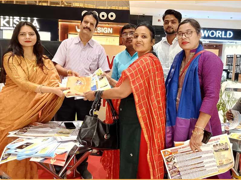 Dainik Bhaskar has organised an education fair at DB Mall Bhopal. Maharishi Mahesh Yogi Vedic Vishwavidyalaya, Maharishi University of Management and Technology and Maharishi Vidya Mandir Schools Group has participated in fair and arranged stall. Large number of students and their parents have visited. Chairman of Maharishi Educational Institutions Group Brahmachari Girish ji has visited the fair. Kulguru of MMYVV Prof. Pramod Verma also visited the stall. Both have encouraged the team representing Maharishi Institutions.
