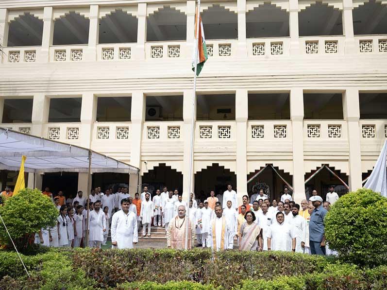 Grand celebration of Independence Day was organised at MCEE Campus Bhopal today in auspicious presence of Ved Vidya Martand Brahmachari Girish Ji.