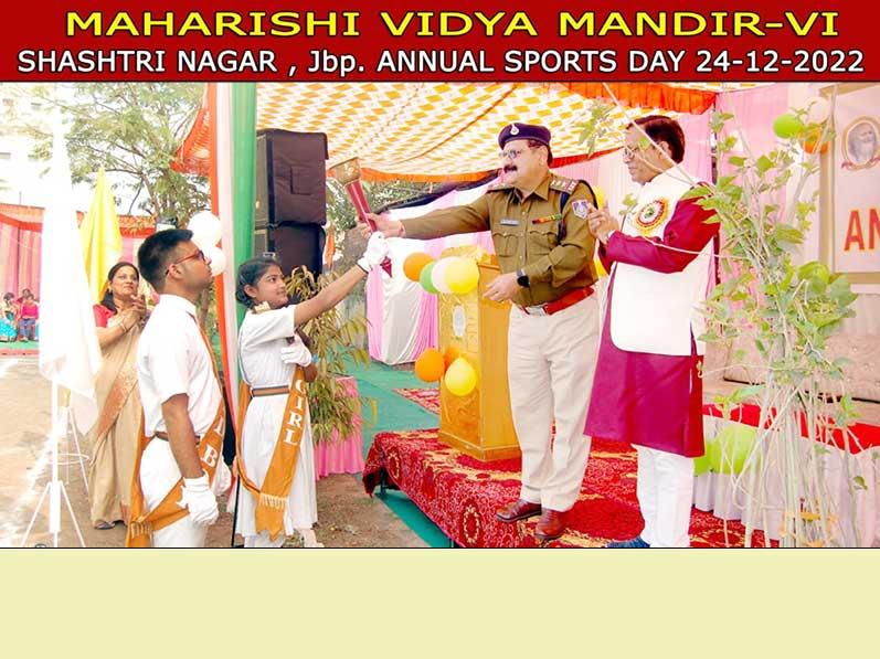 Students of MVM Jabalpur - VI during Annual Spots Day 
celebration.