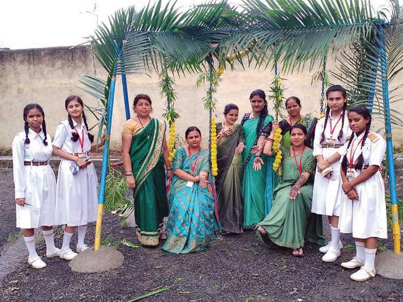 Teachers and students of MVM Jabalpur - VI on the occasion
of Hariyali Teej celebration.
